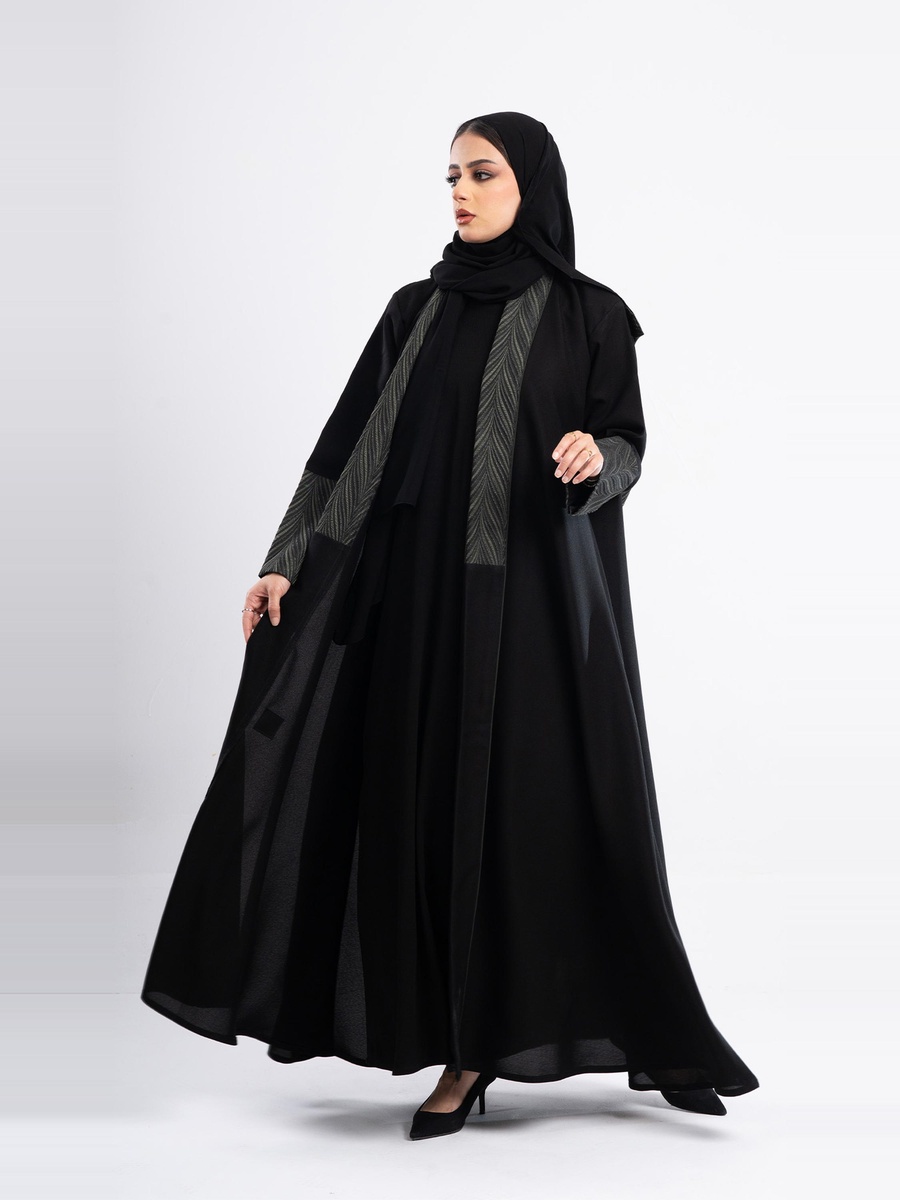 عباية نازلي مع حجاب