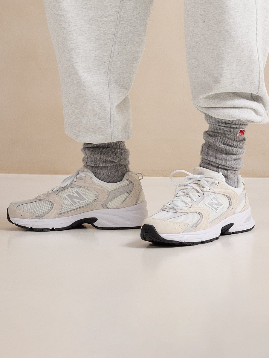 530 Sneakers