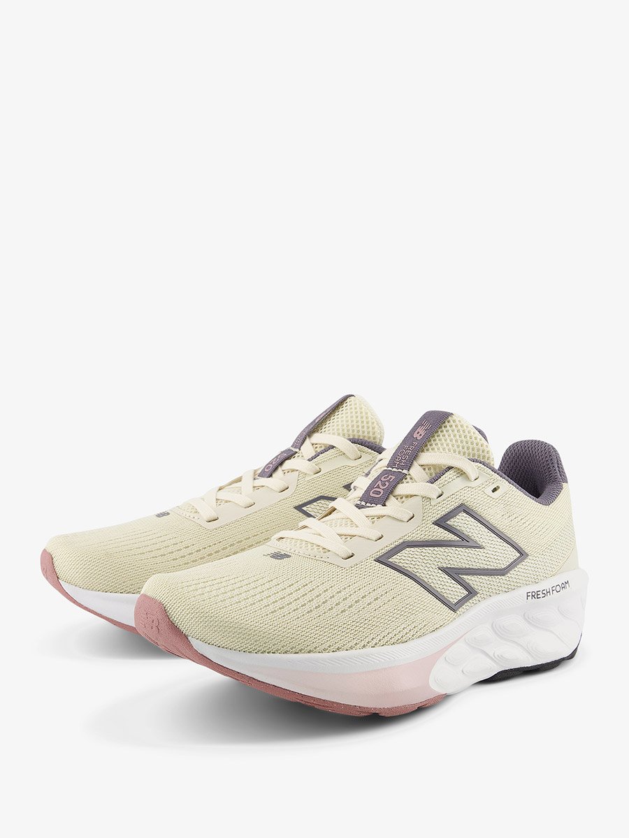 520 Sneakers