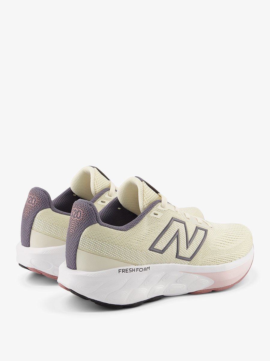 520 Sneakers