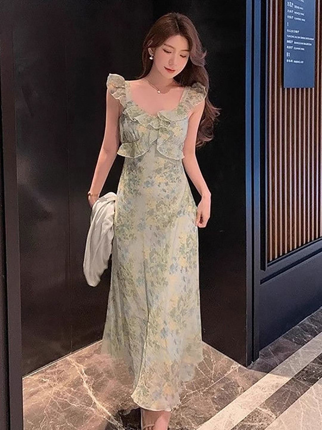 Light Green Floral Print Ruffled Sleeve Midi Dress