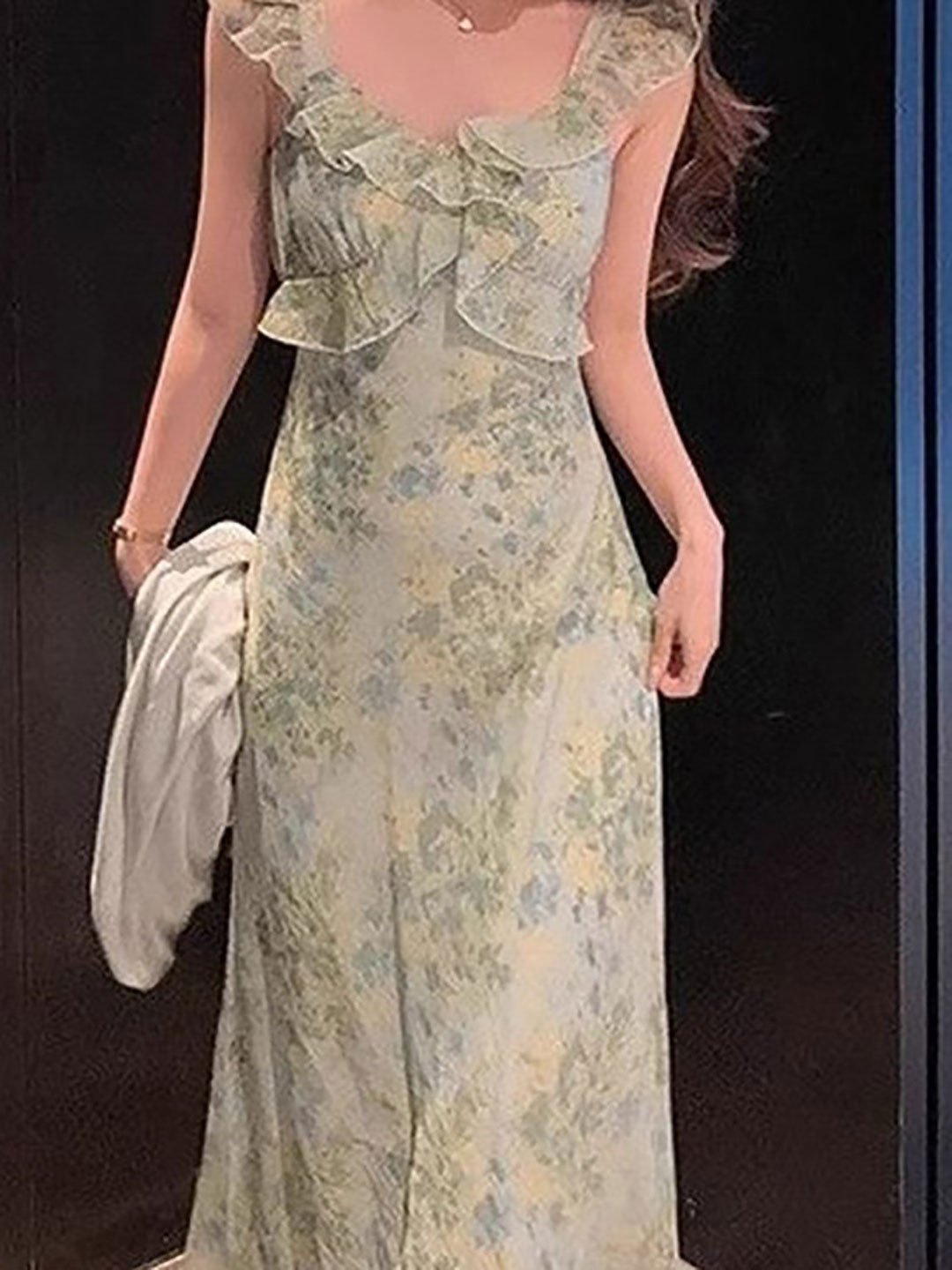 Light Green Floral Print Ruffled Sleeve Midi Dress