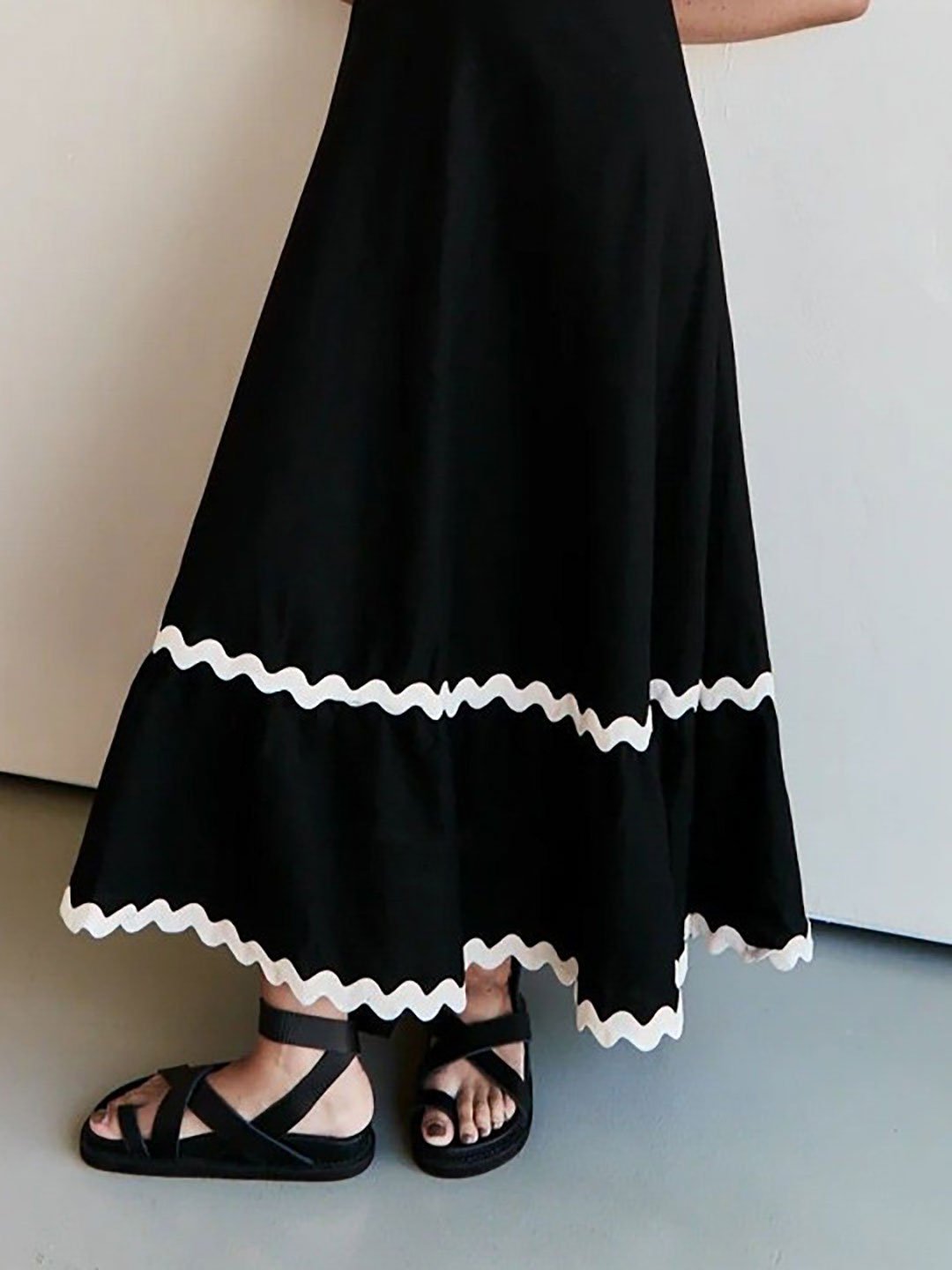 Black Rick-Rack Trim Strappy Maxi Dress
