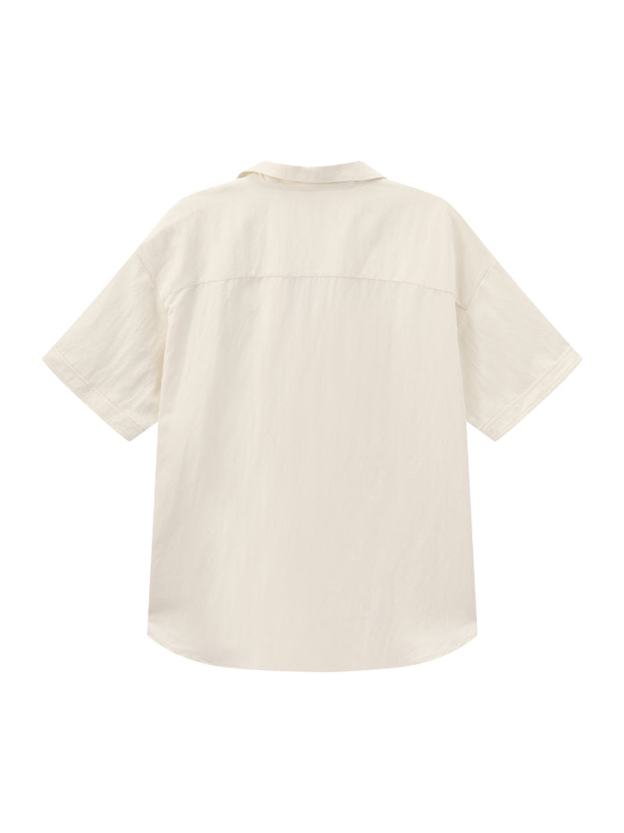 Men Short Sleeve Button-Up Shirt