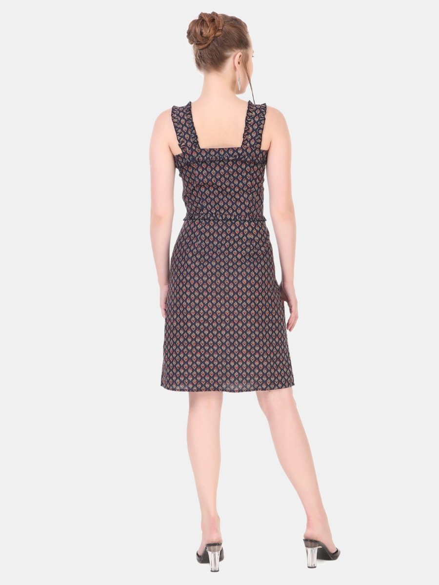Blue A-Line Sleeveless Knee-Length Dress with All-Over Print