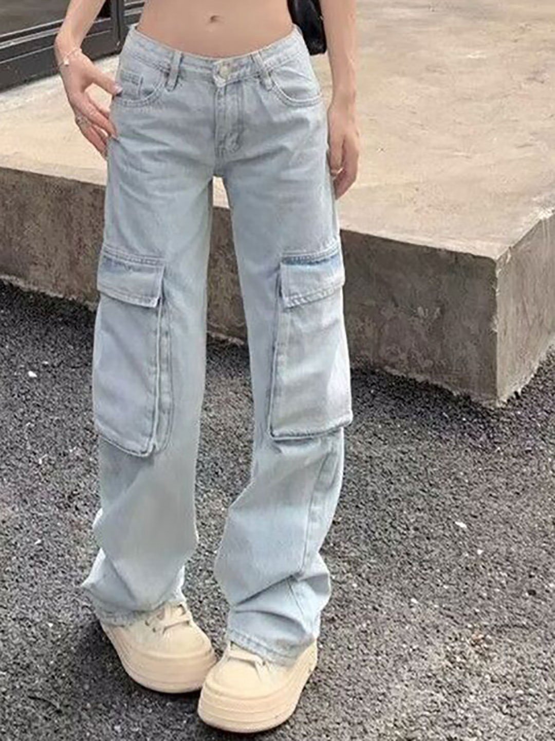 جينز كارجو بخصر عال وأرجل مستقيمة