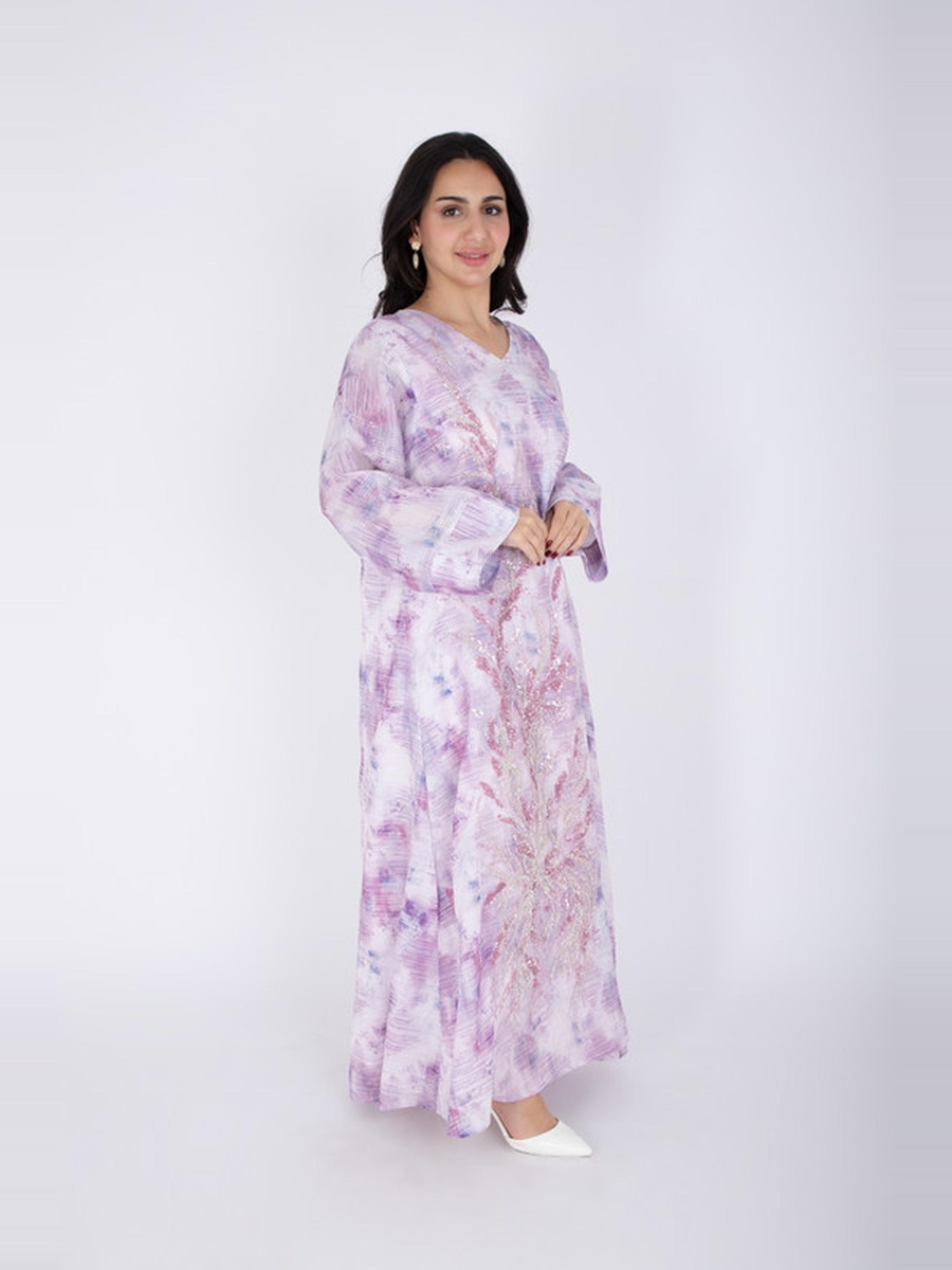 جلابية طويلة مزينة بالكريستال