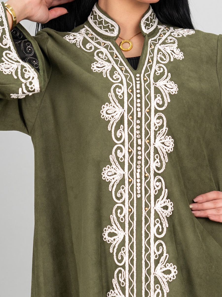 Winter Elegant Front Embroidery Detail Jalabiya