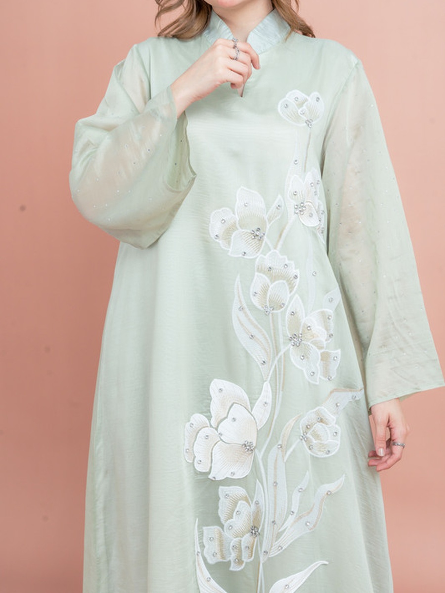 Floral Embroidery Flared Sleeves Jalabiya