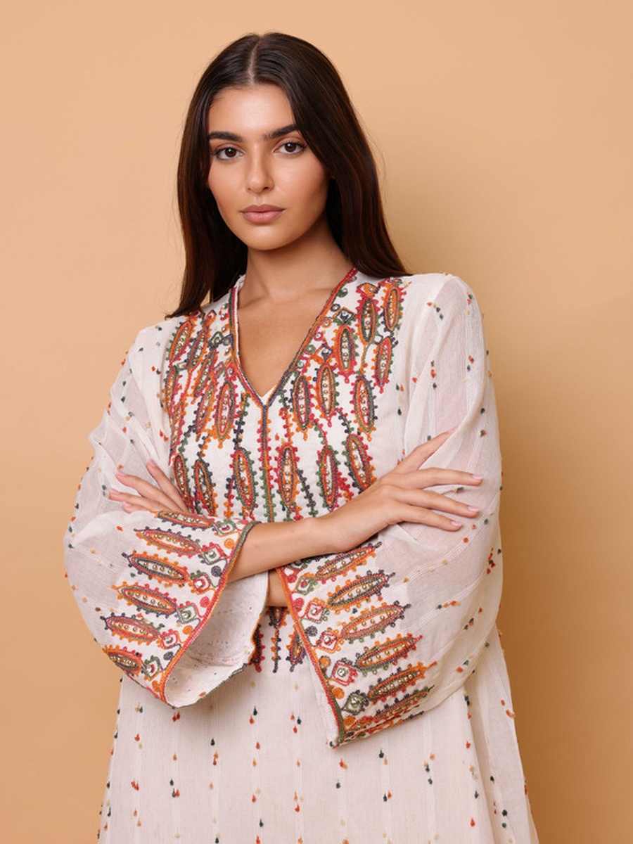 V Neck Embrodered Jalabiya