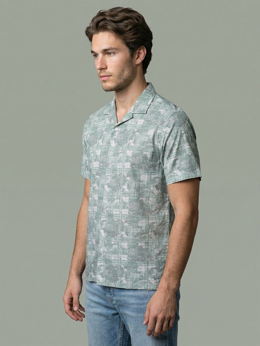 Men Green Floral Print Cuban Collar Shirt