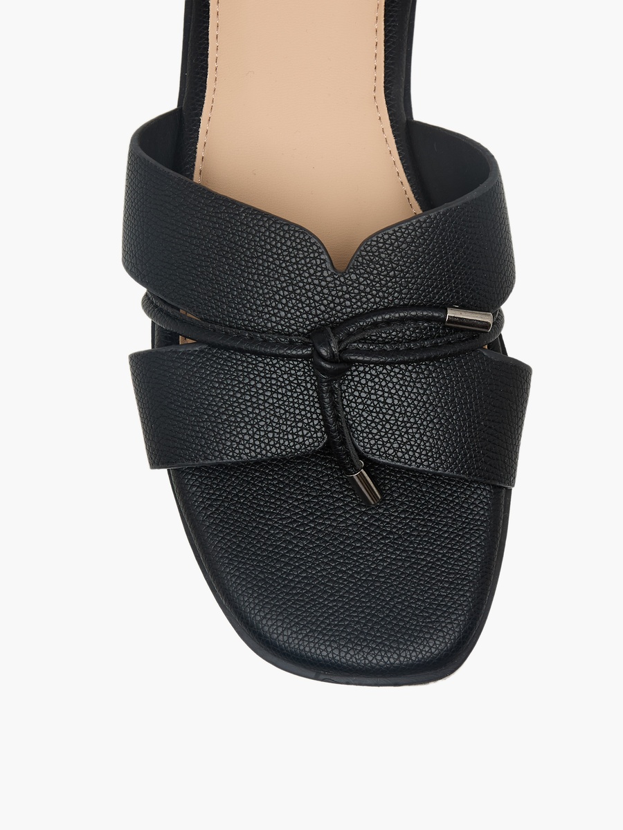 Women Tassels Accent Slide Sandals