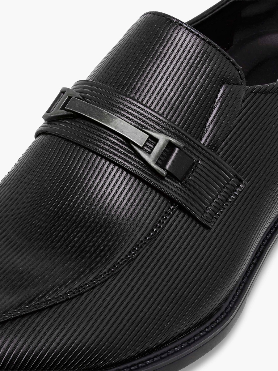 Men Ribbed Loafers