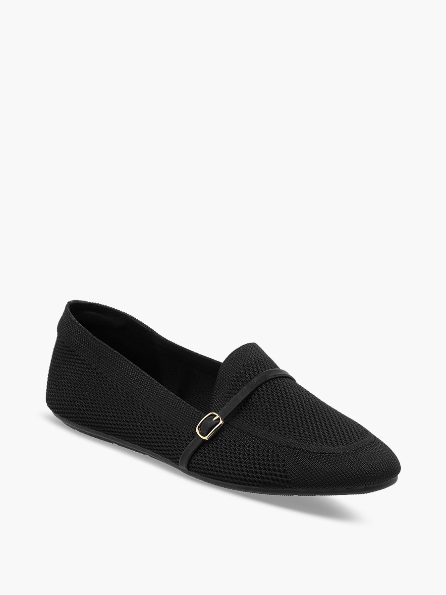 Women Buckle Detail Shoes