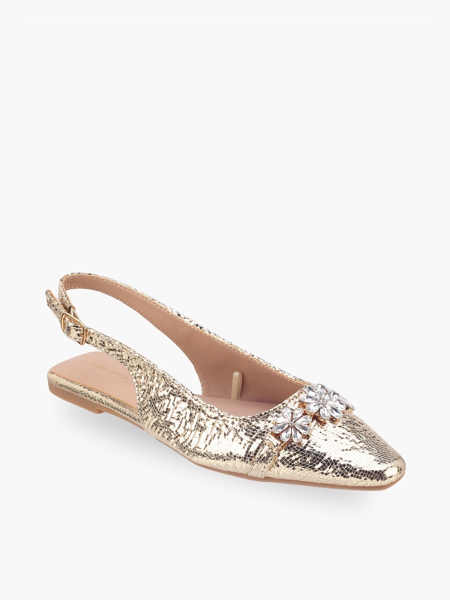 Women Embellished Pointed Toe Shoes