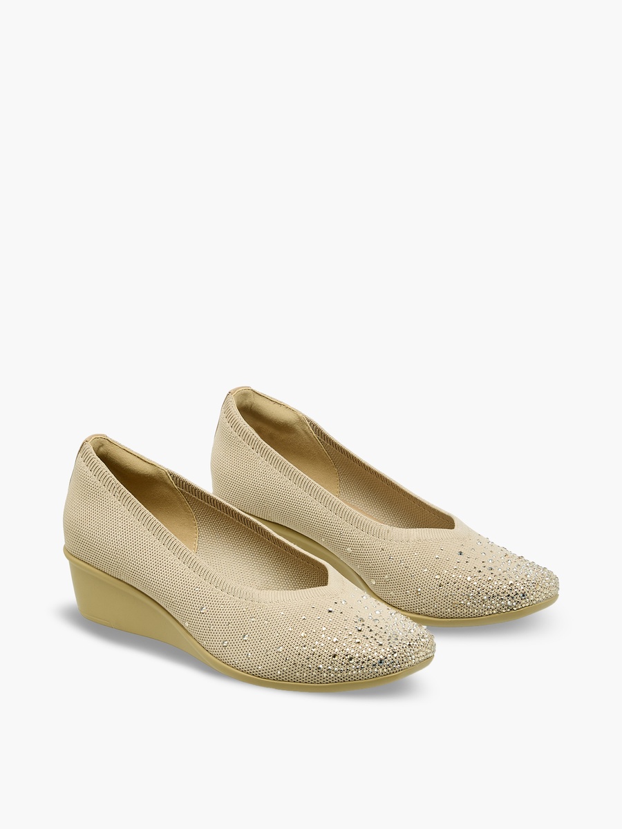 Women Embellished Wedge Heel Shoes
