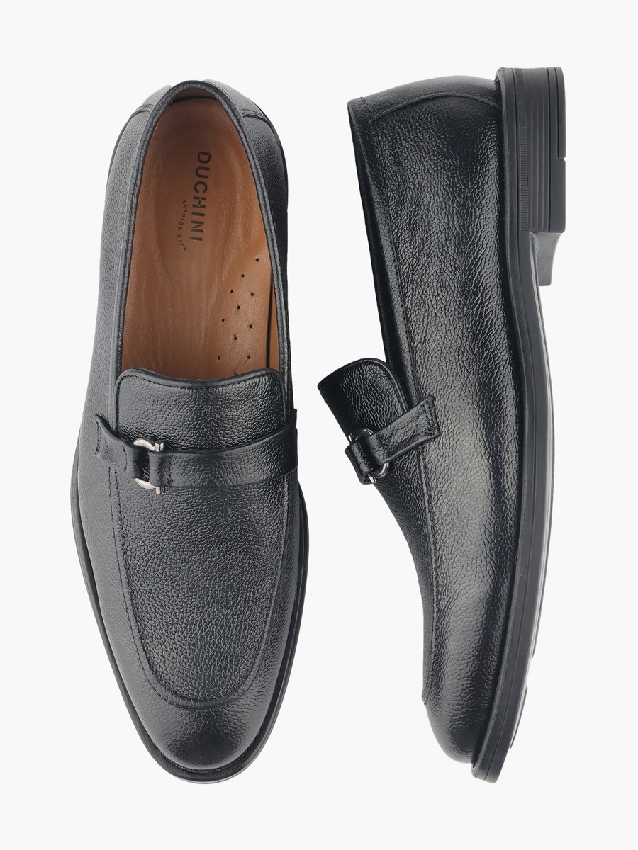 Men Metal Accent Slip-On Loafers