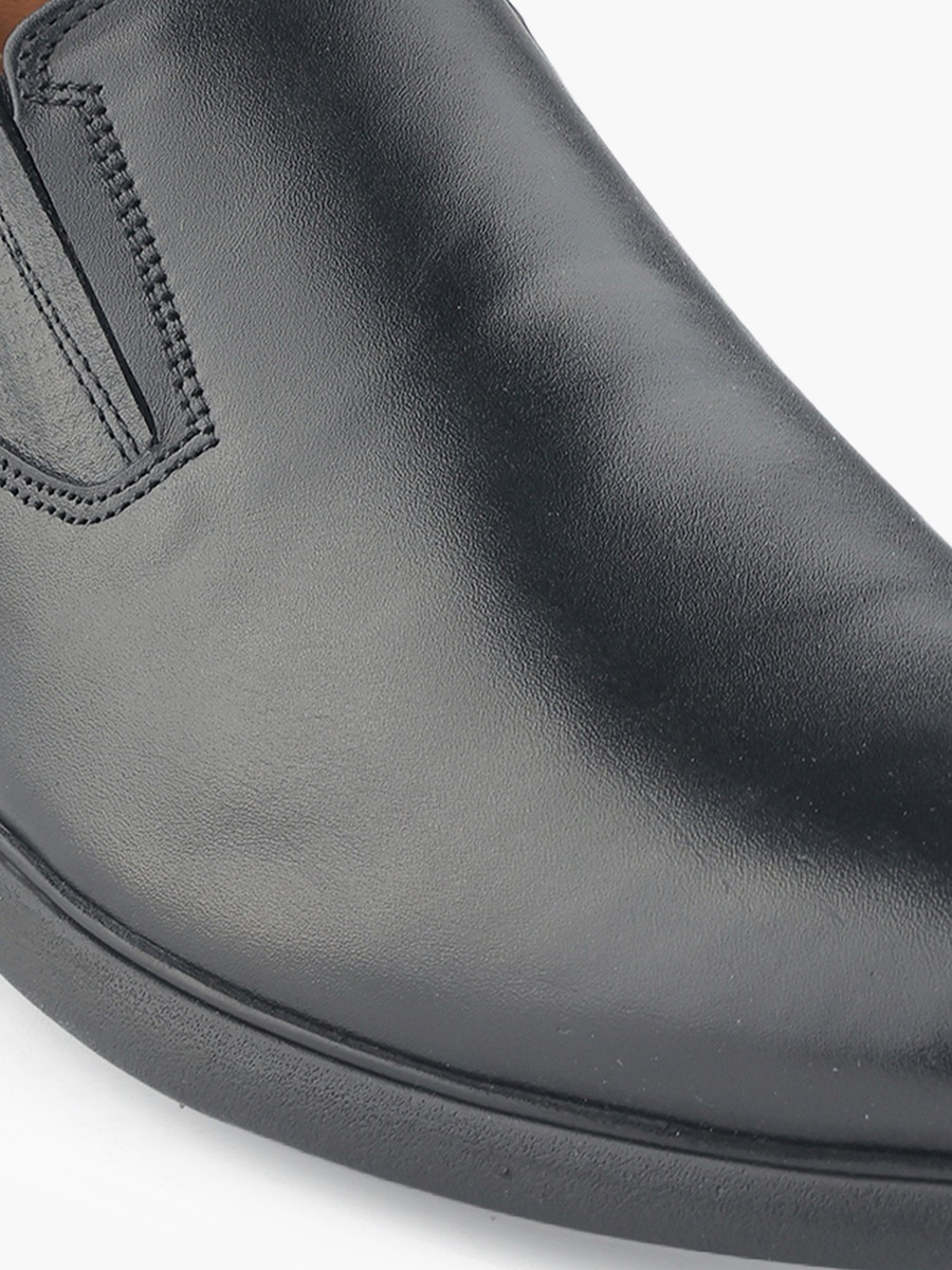 Men Slip-On Loafers