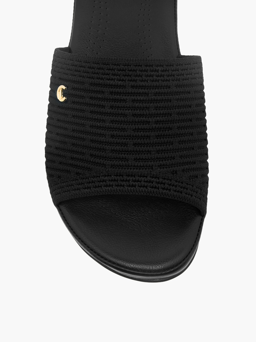 Women Flyknit Textured Sandals