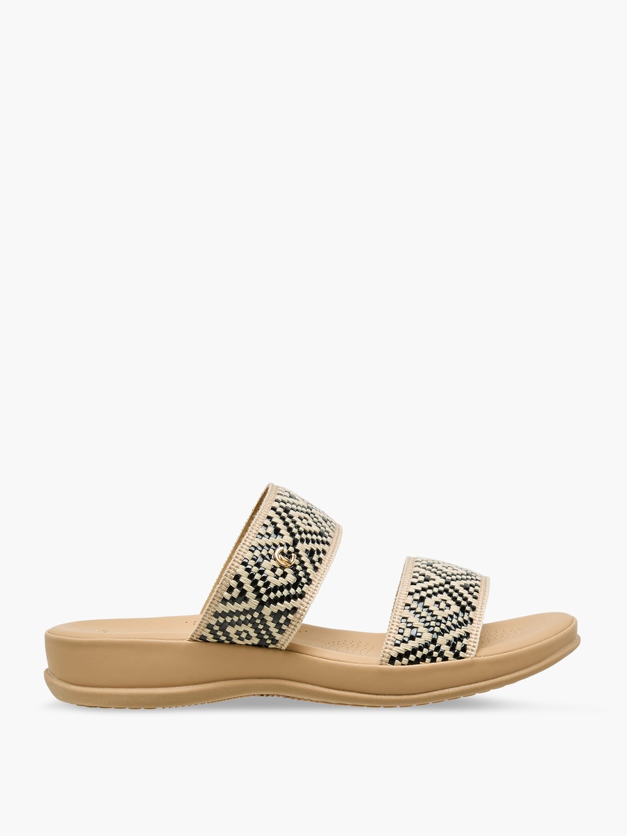 Women Embellished Raffia Sandals