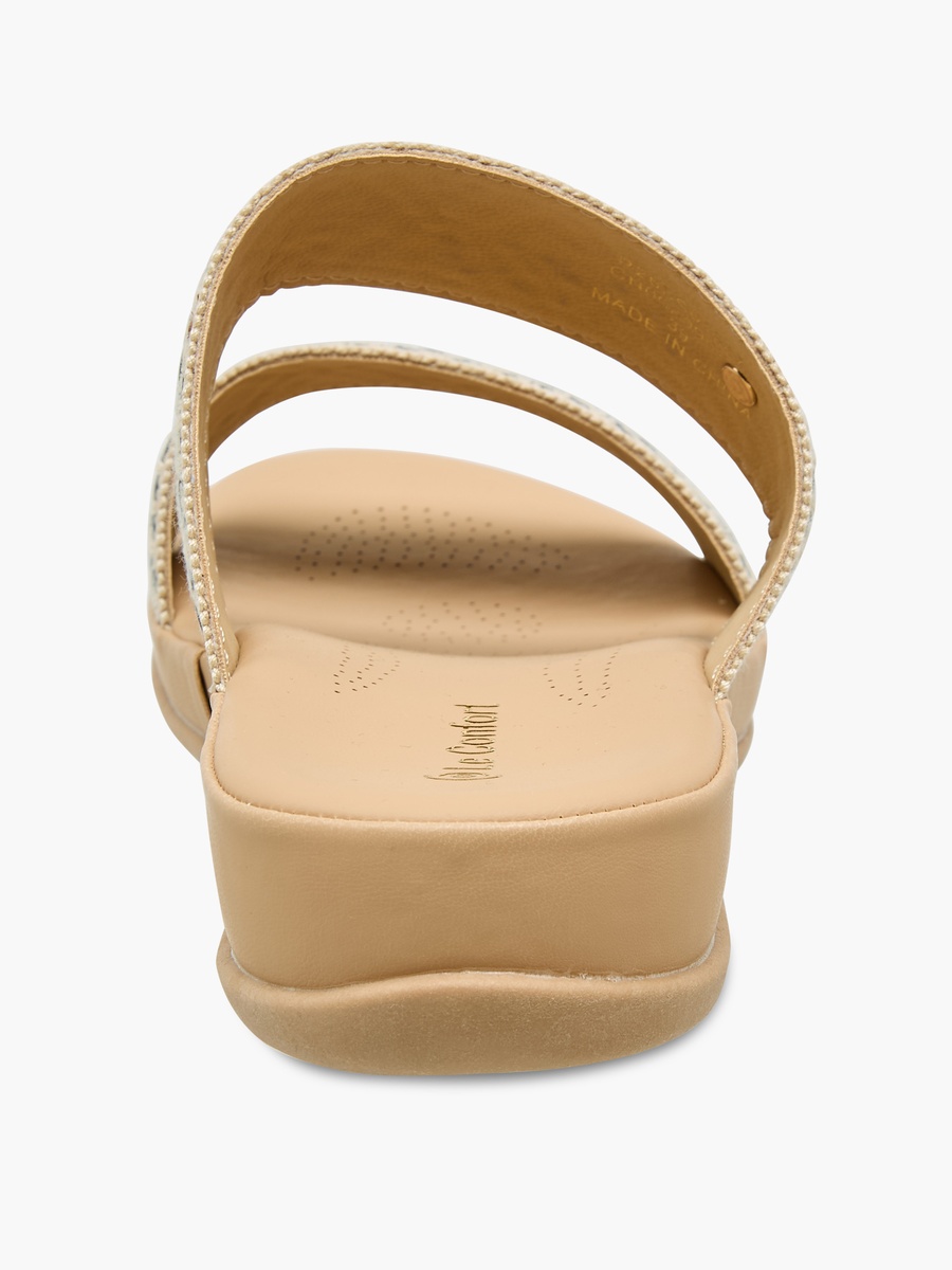 Women Embellished Raffia Sandals