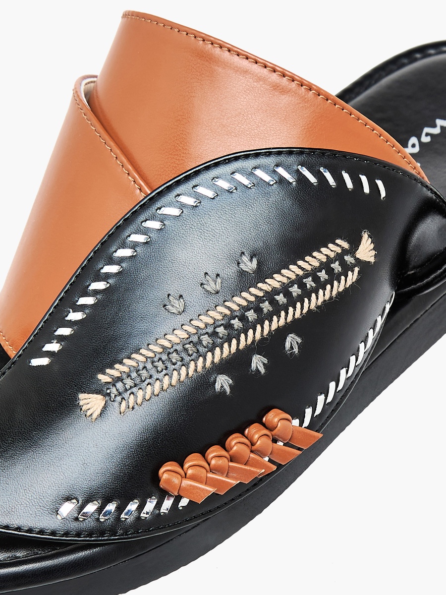 Men Embroidered Arabic Sandals