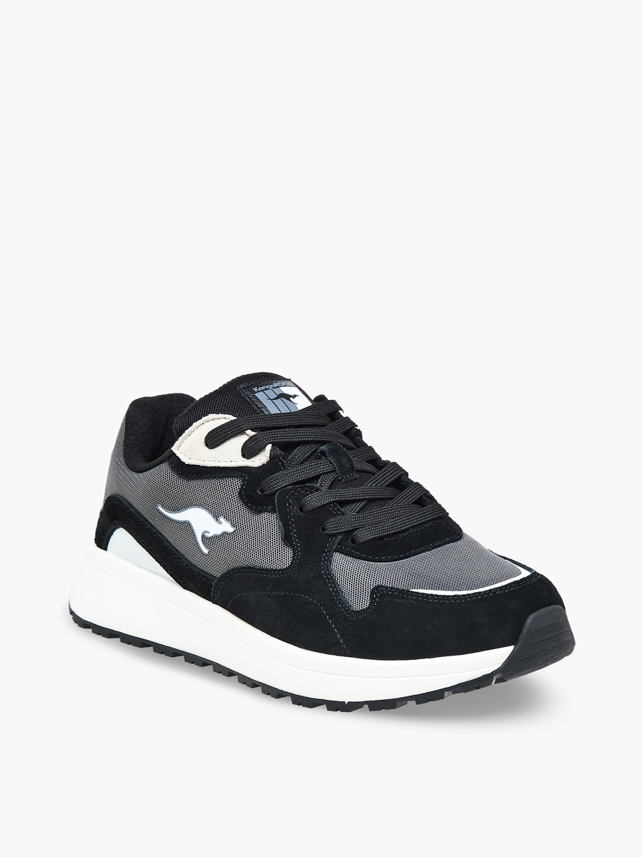 Men Lace-Up Sports Shoes