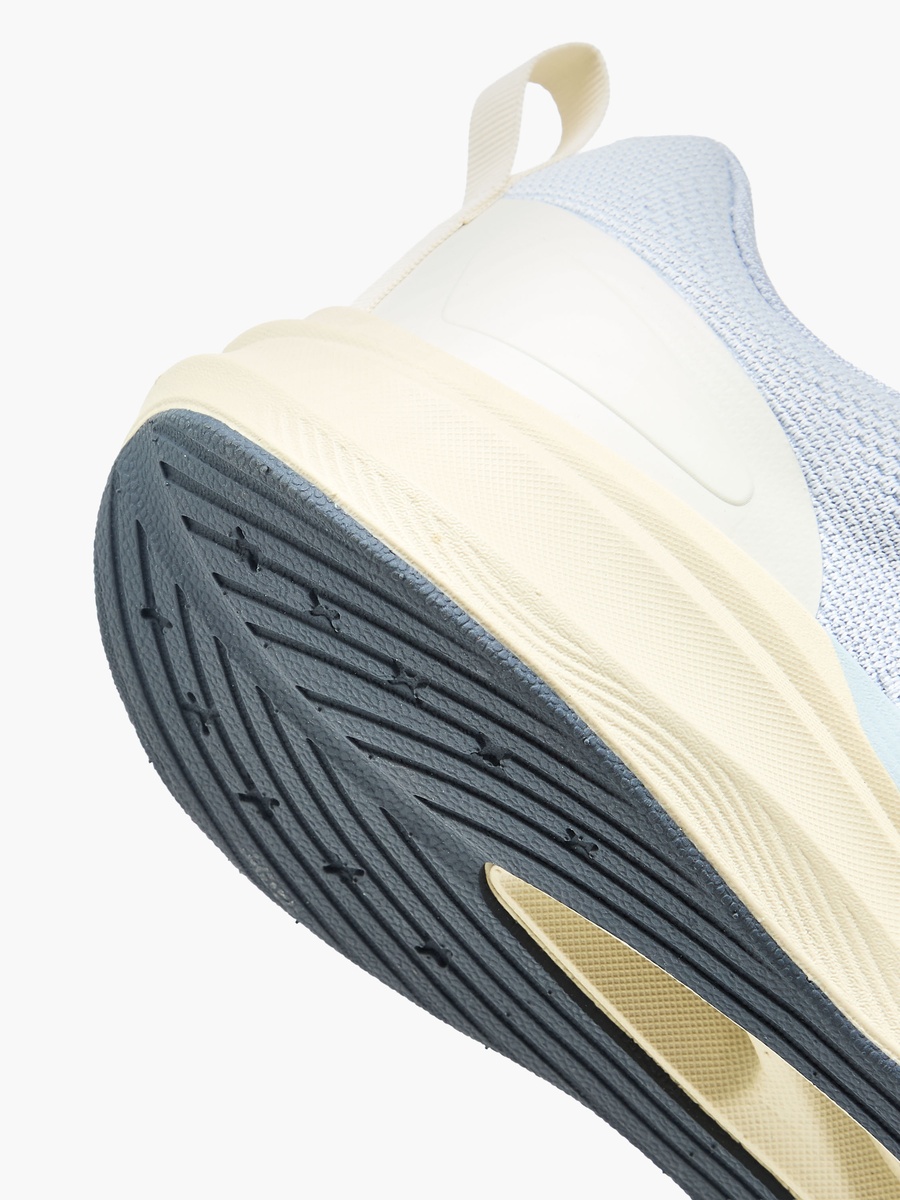 Men Lace-Up Sports Shoes