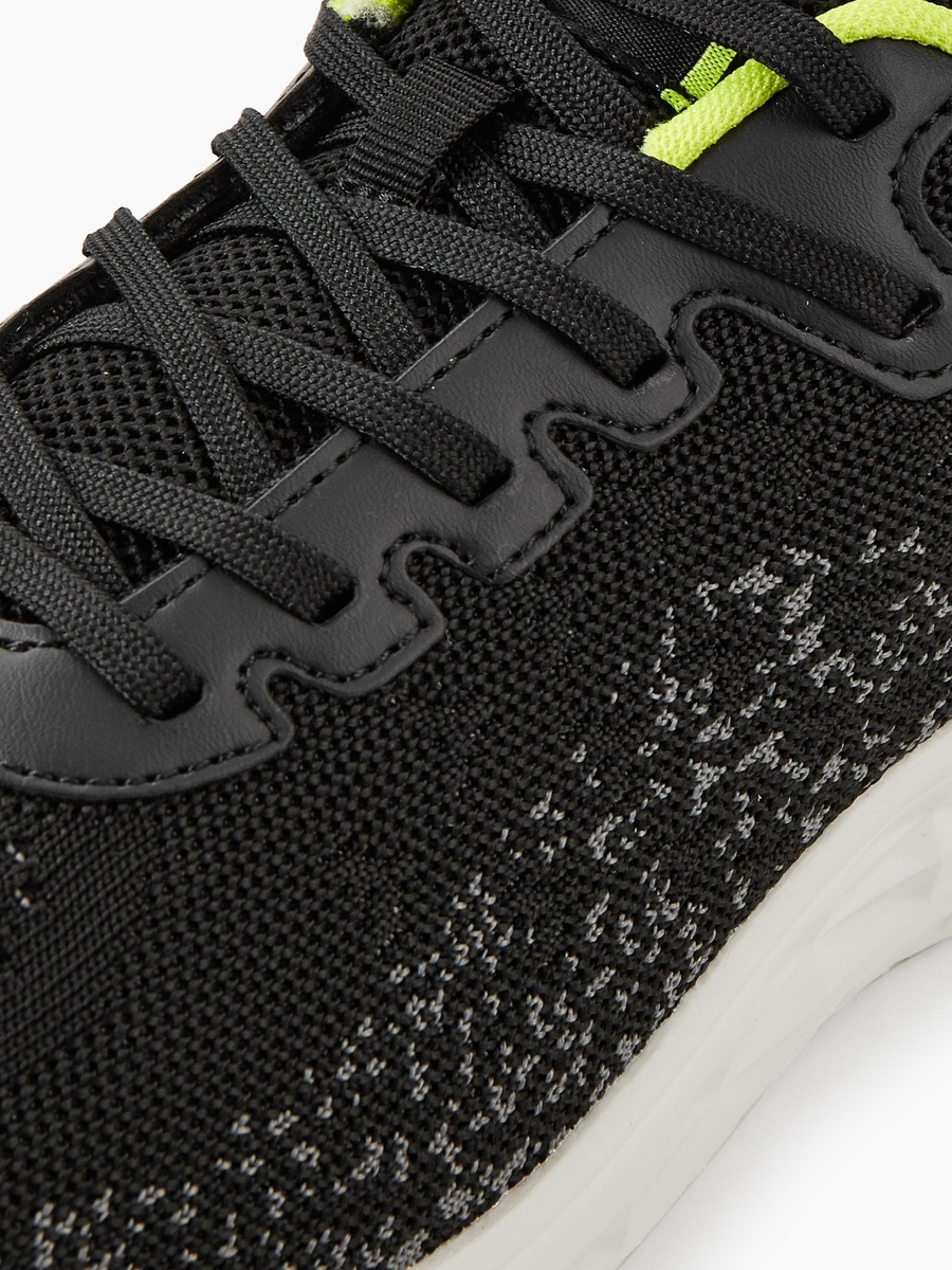 Men Lace-Up Sports Shoes
