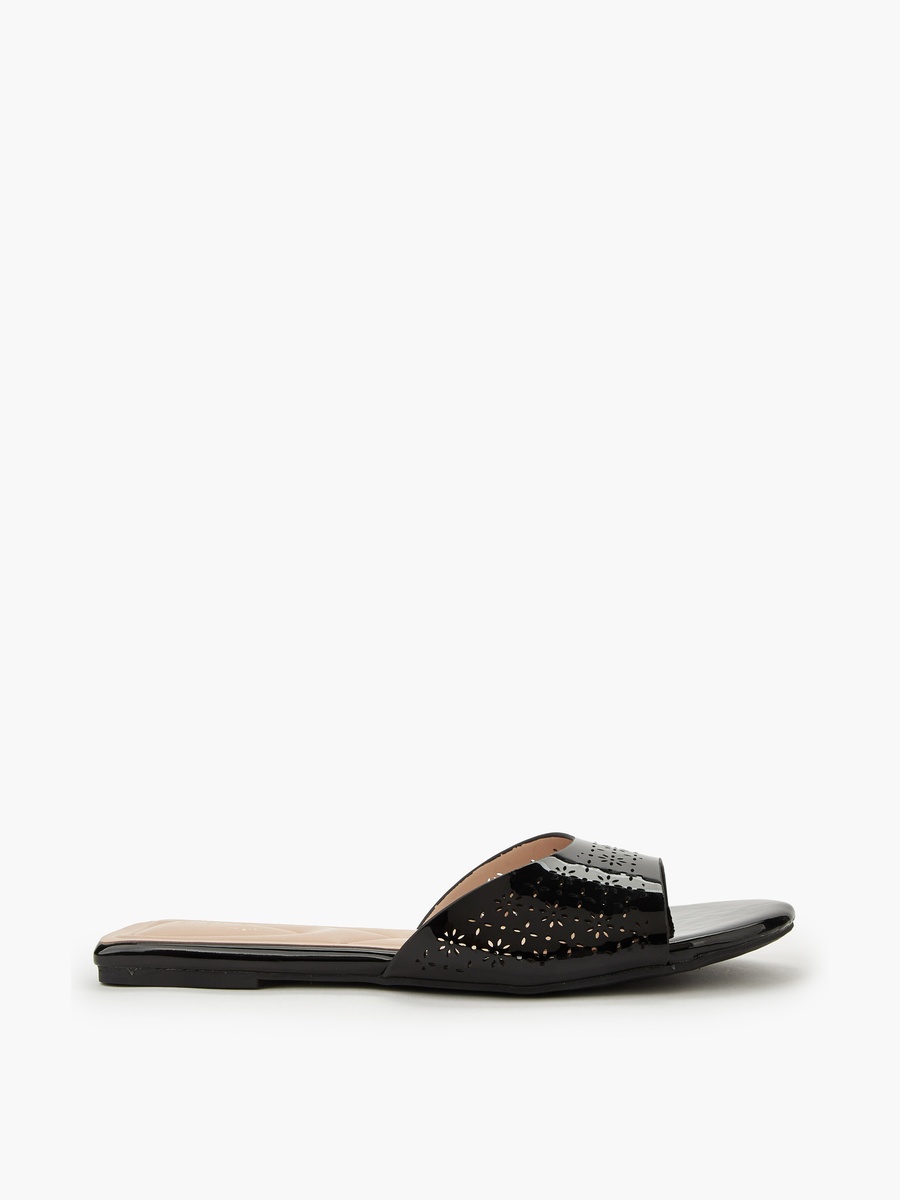 Women Laser Cut Flat Sandals