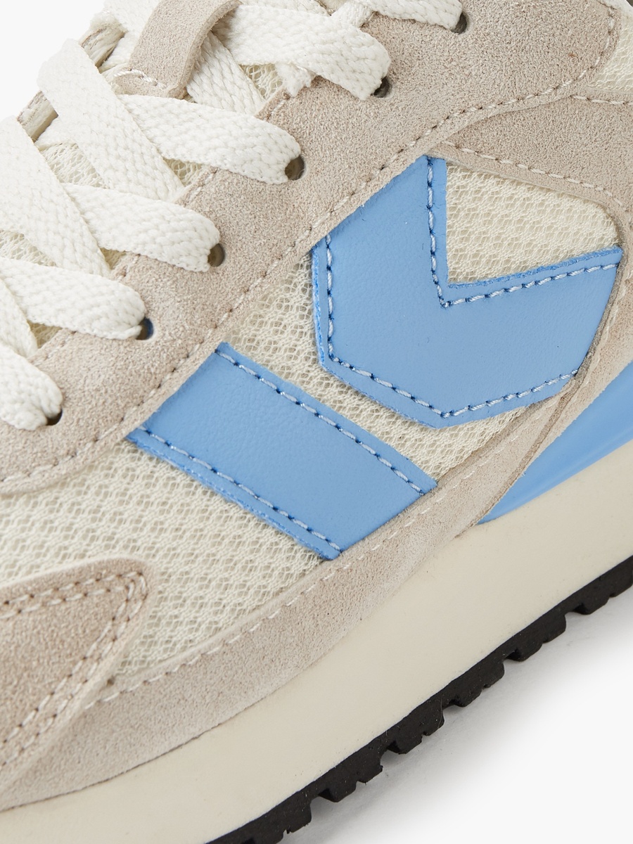 Women Lace-Up Sports Shoes