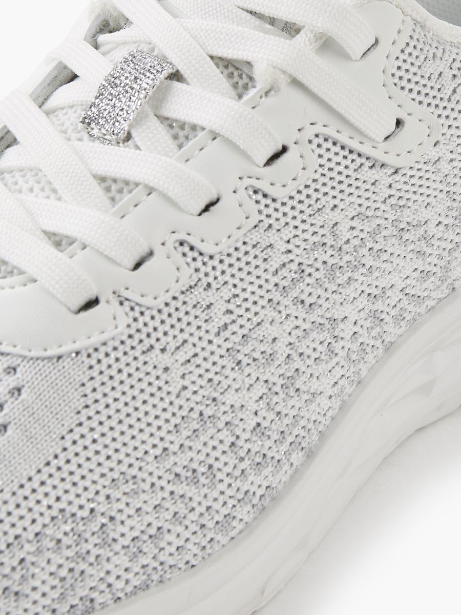Women Lace-Up Sports Shoes