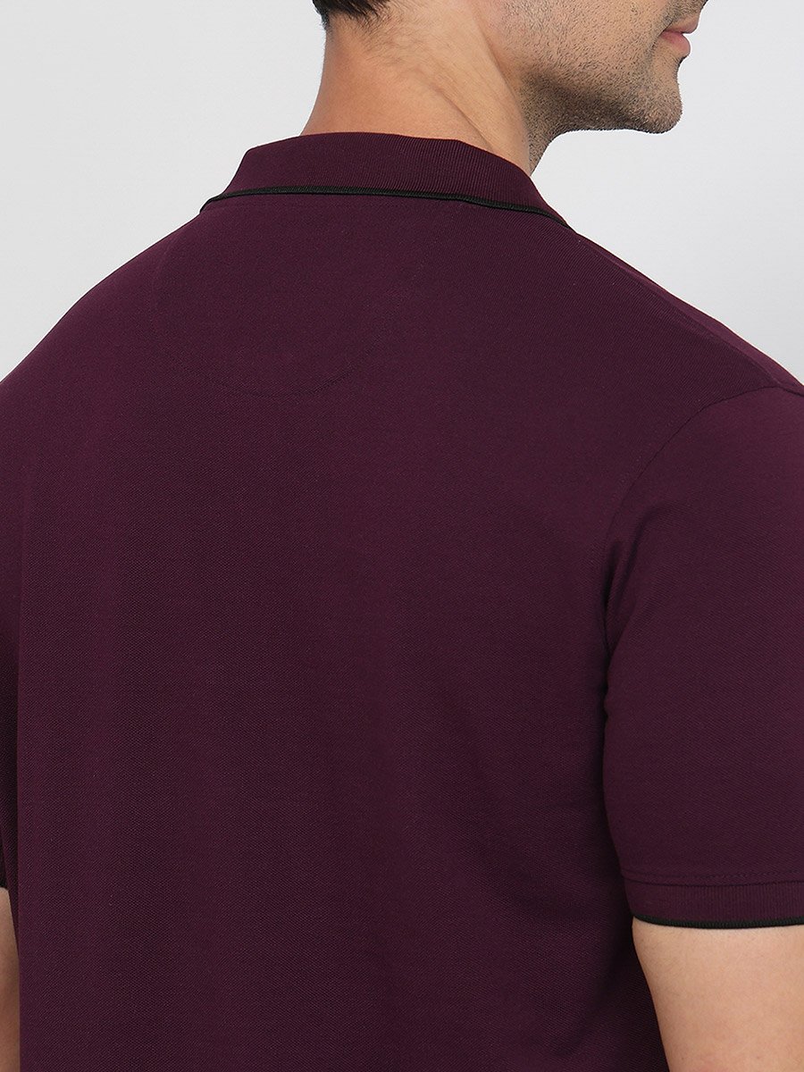 Men Burgundy Slim Fit Tipped Polo T-Shirt