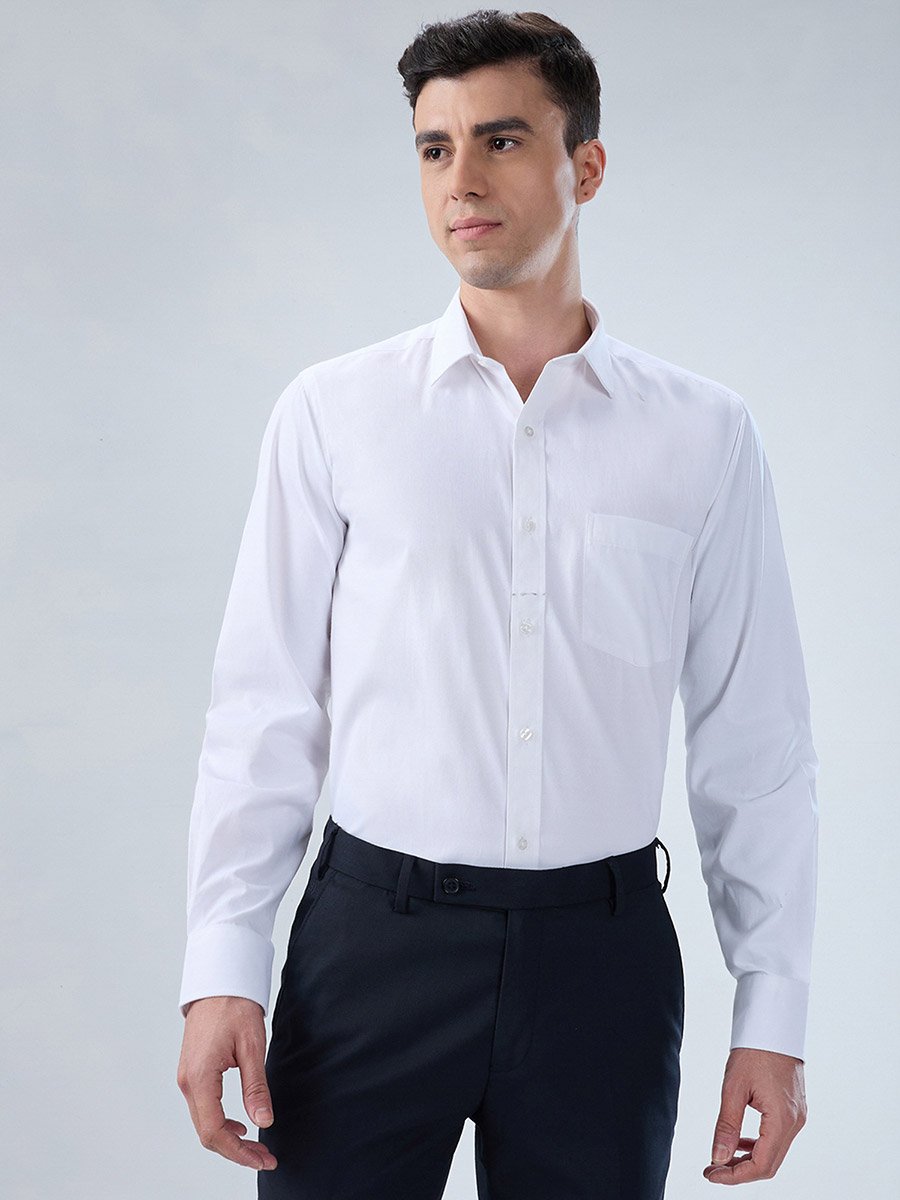 Men White Solid Regular Fit Shirt with Pocket Detail