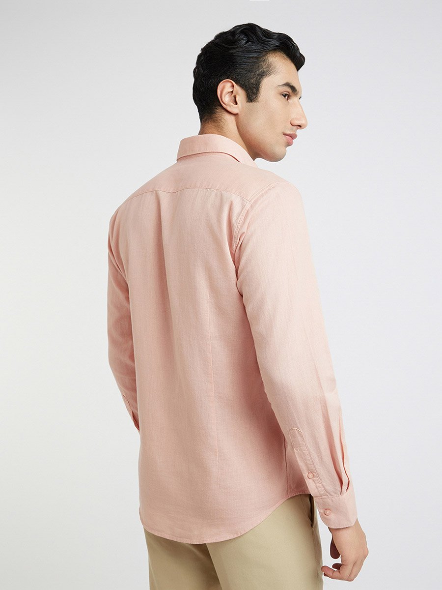 Men Peach Solid Long Sleeves Slim Fit Shirt