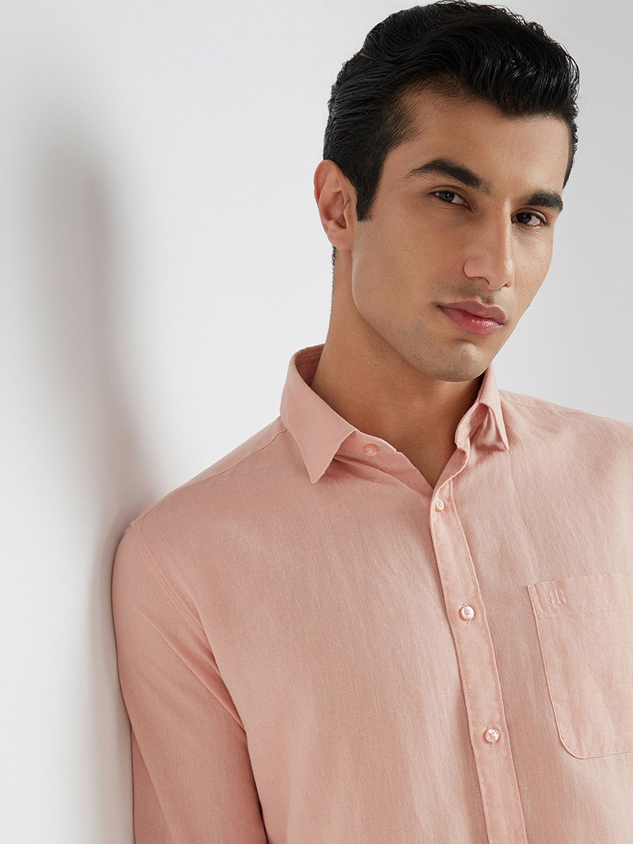 Men Peach Solid Long Sleeves Slim Fit Shirt