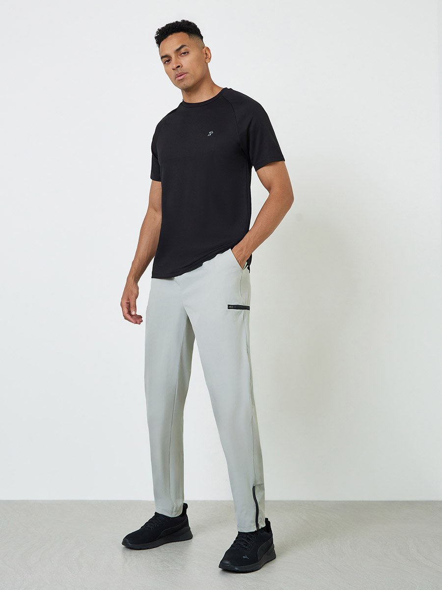 Men Training Pants with Zip Pocket