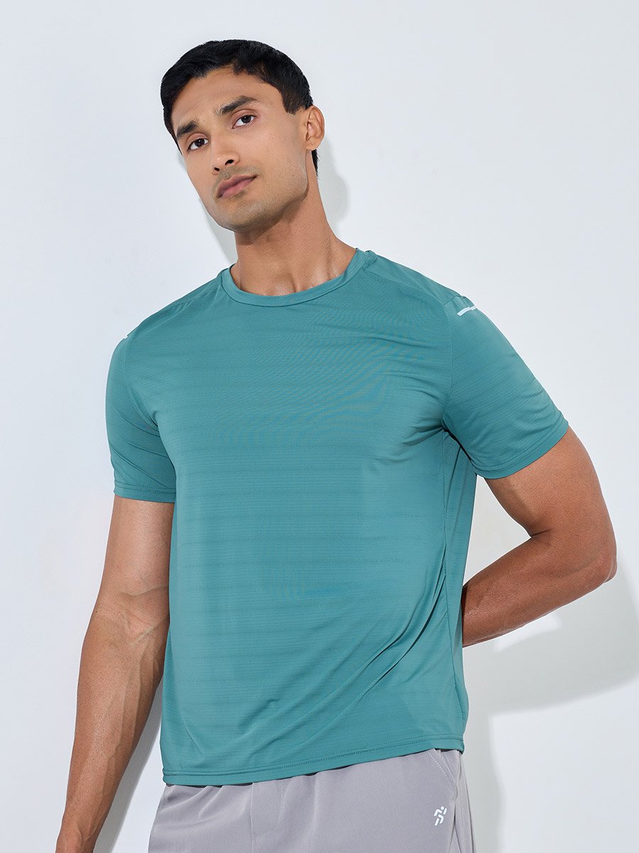 Men Green Short Sleeve Training T-Shirt with Reflector Print