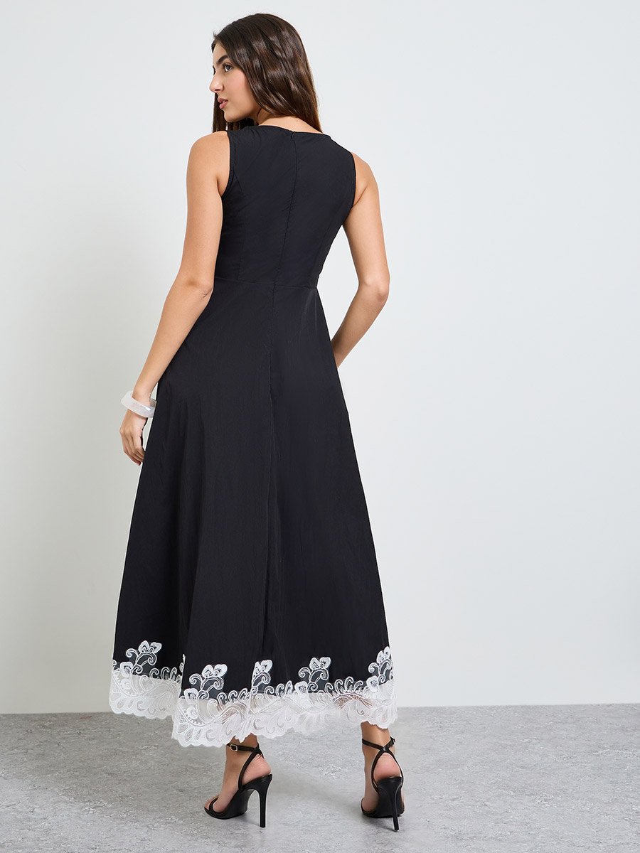 Black Lace Hem Sleeveless A-Line Maxi Dress
