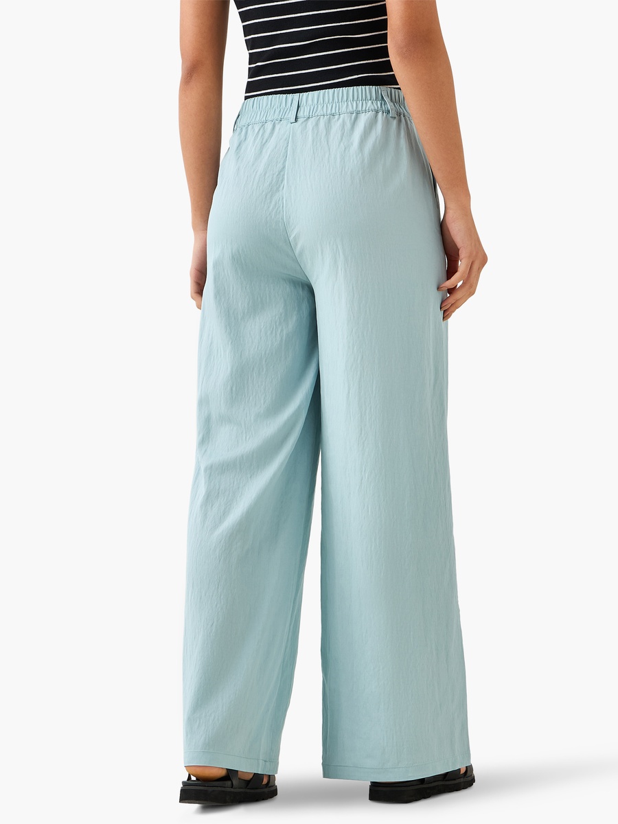 Relaxed Fit Mid-Rise Textured Trousers