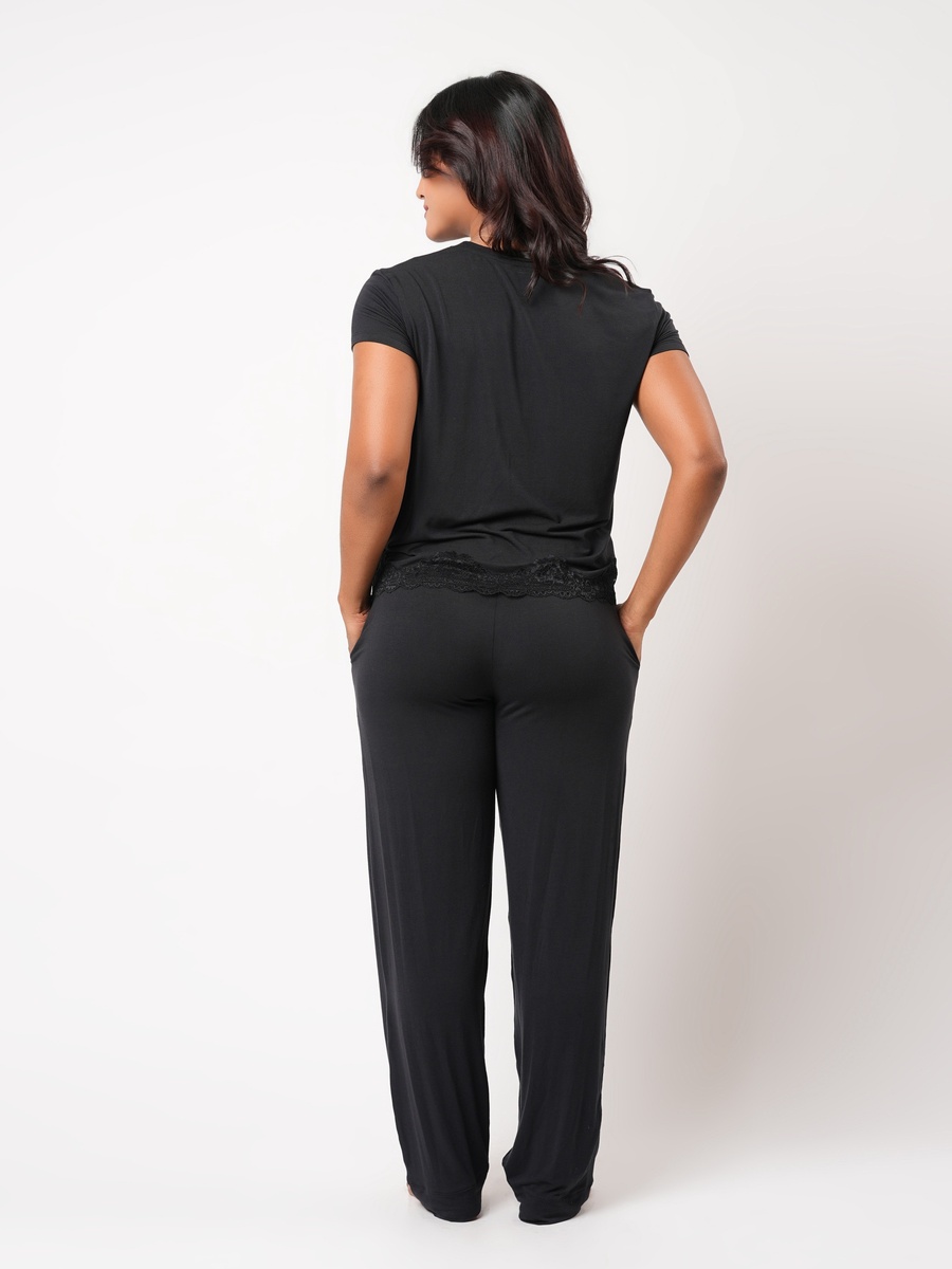 Pyjama Set with T-Shirt and Trousers