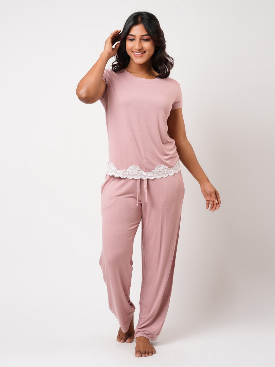 Pyjama Set with T-Shirt and Trousers