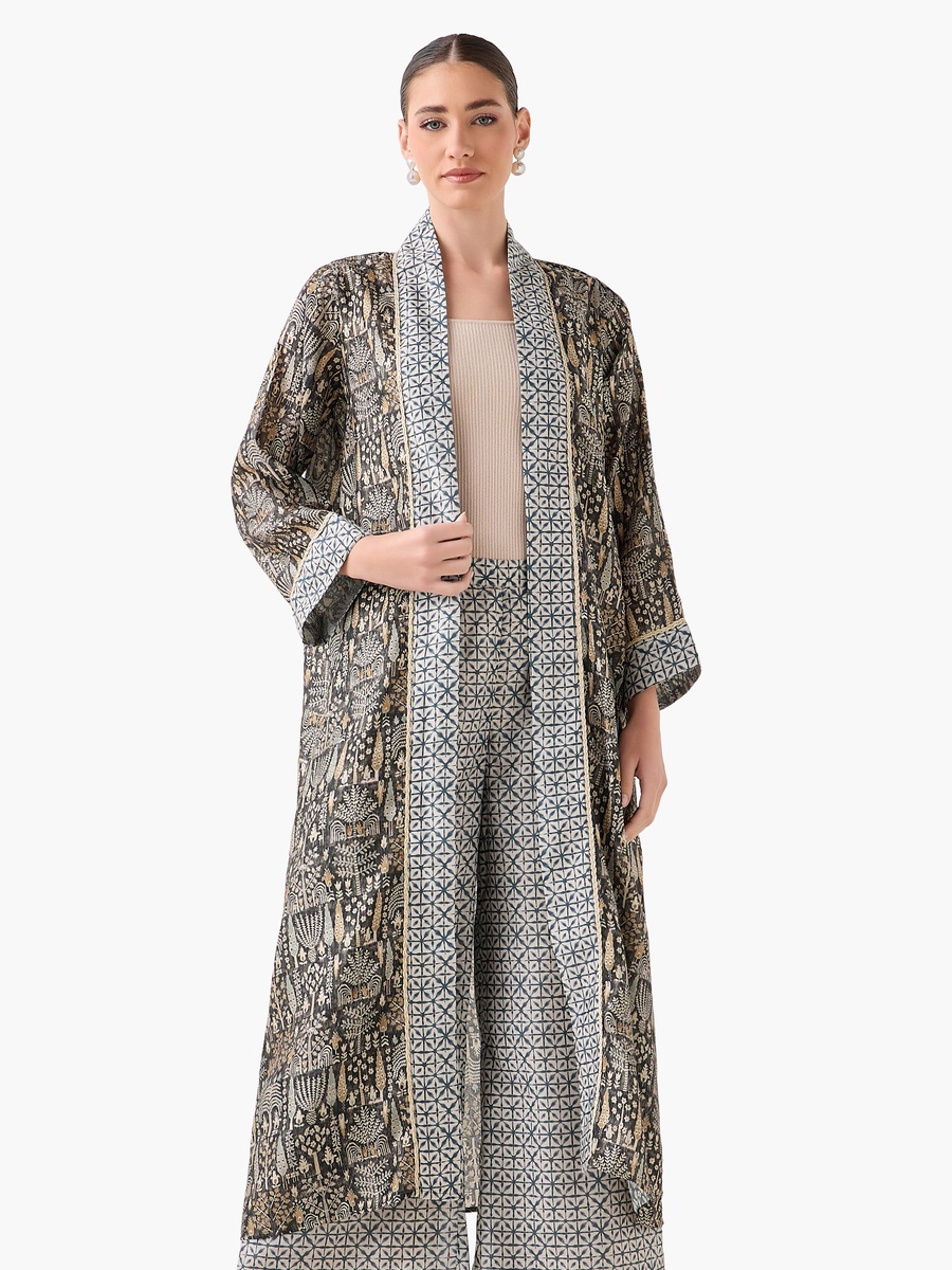 Relaxed Fit Printed Open Front Shrug