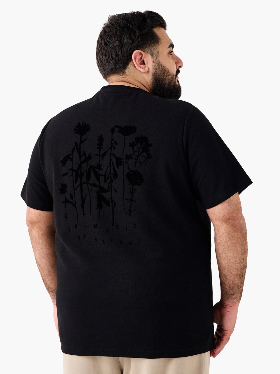 Men Regular Fit Crew Neck Short Sleeves Graphic Embossed T-Shirt