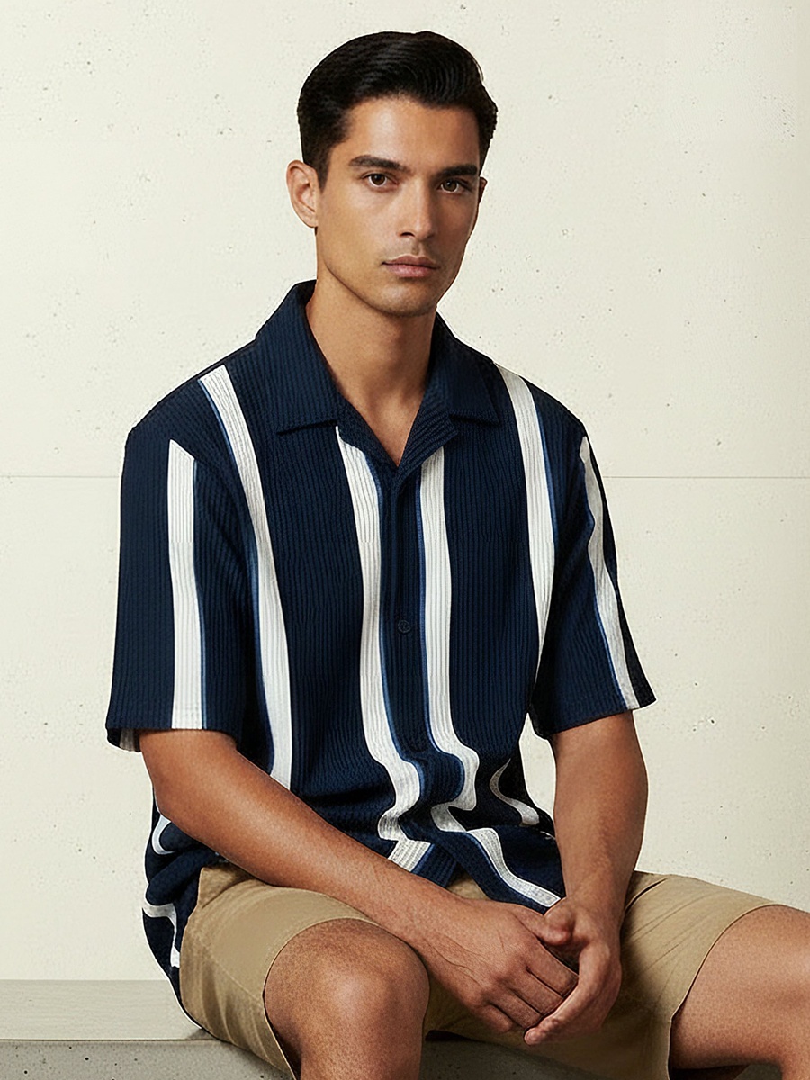 Men Slim Fit Camp Collar Striped Short Sleeve Shirt