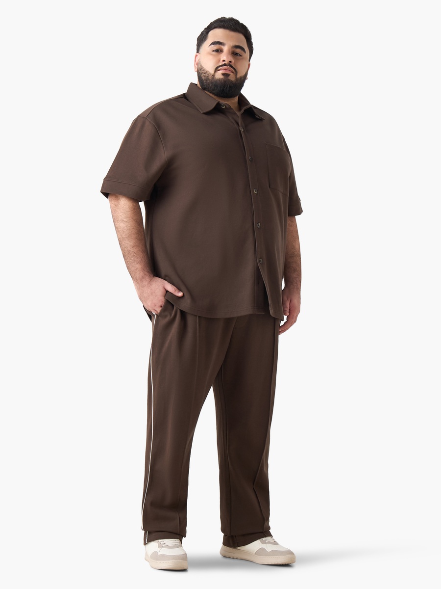 Men Regular Fit Collared Short Sleeve Shirt