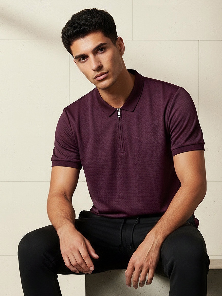 Men Short Sleeves Textured Polo T-Shirt