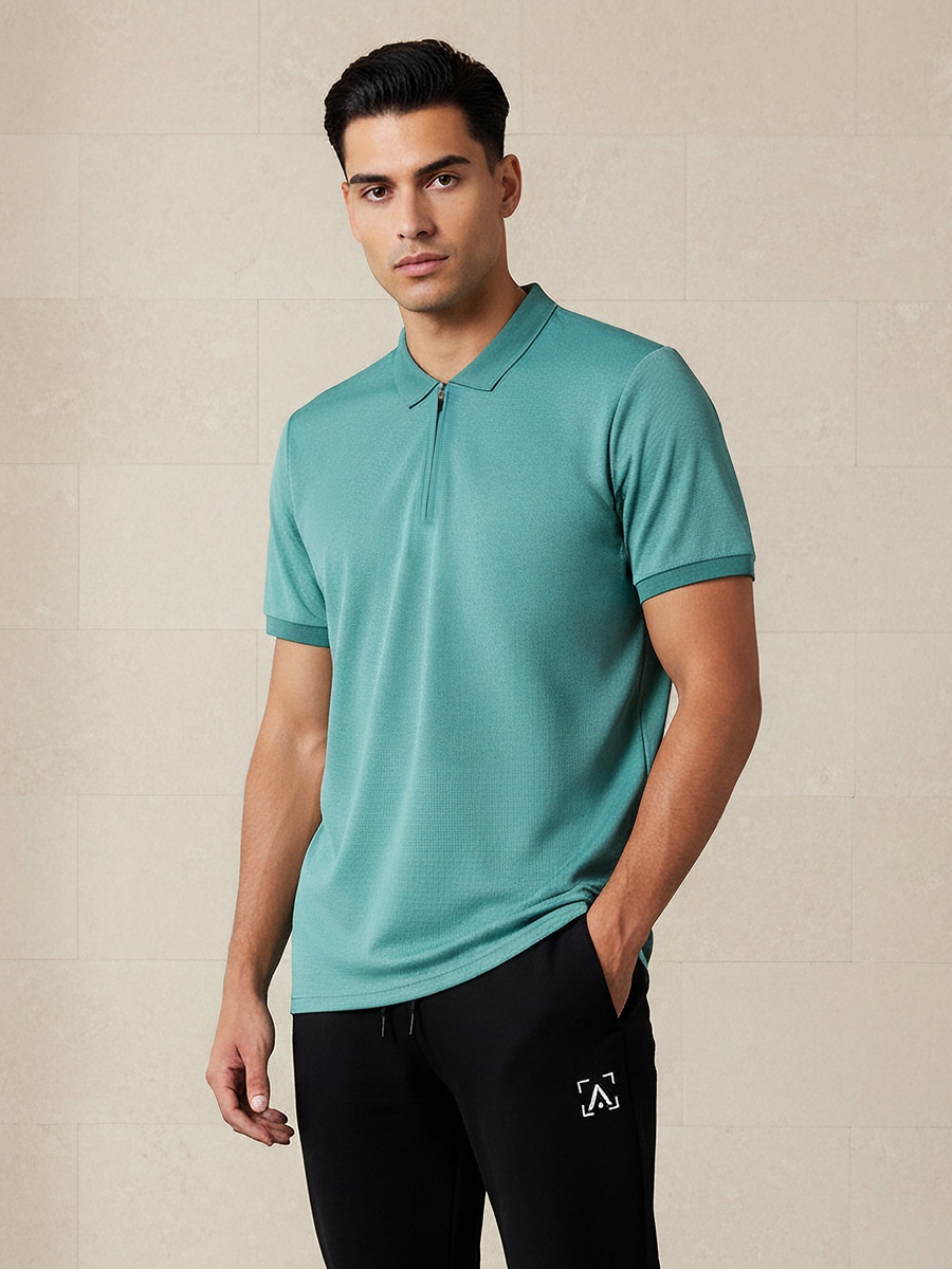 Men Short Sleeves Textured Polo T-Shirt
