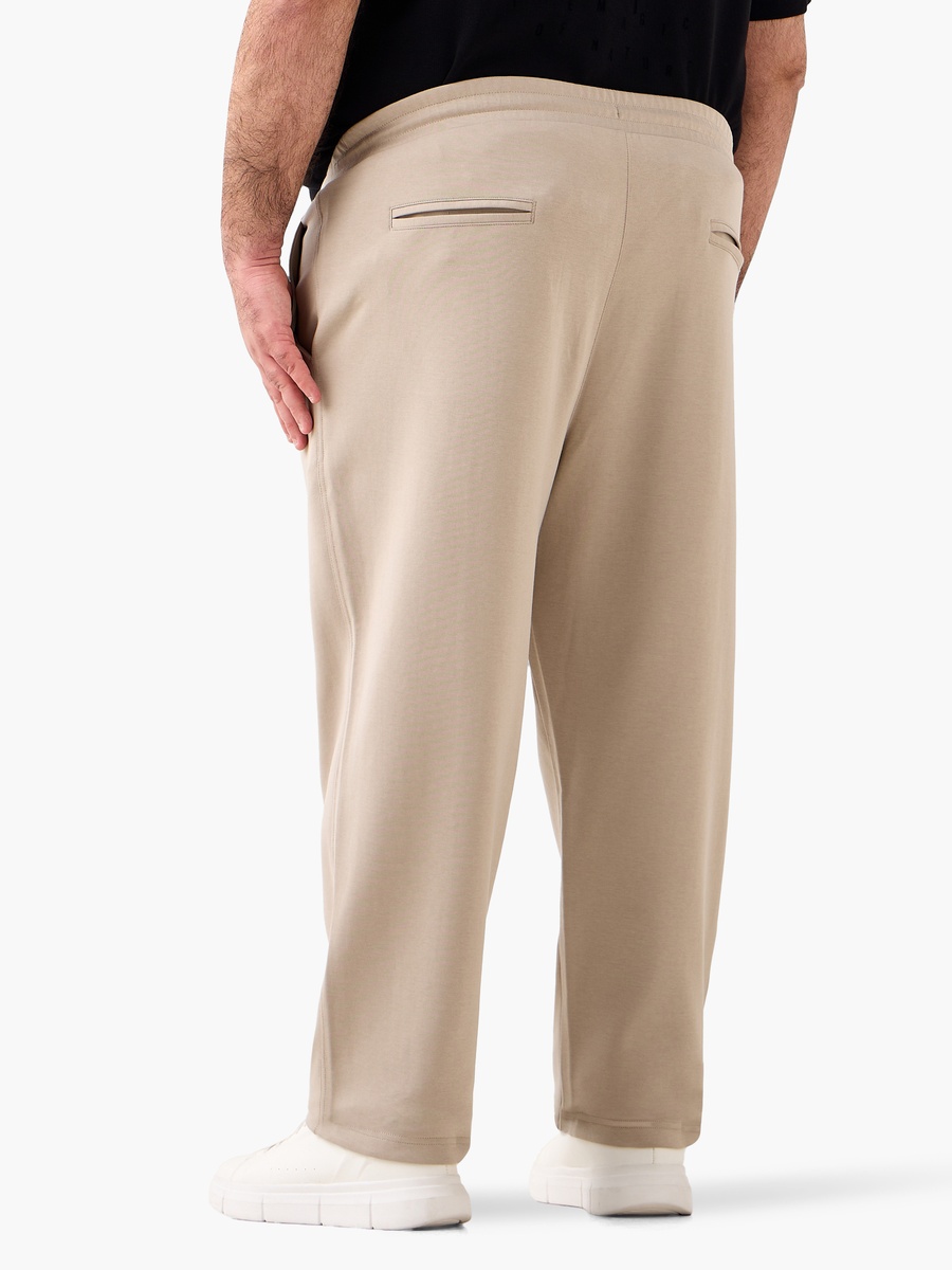 Men Regular Fit Joggers with Pockets