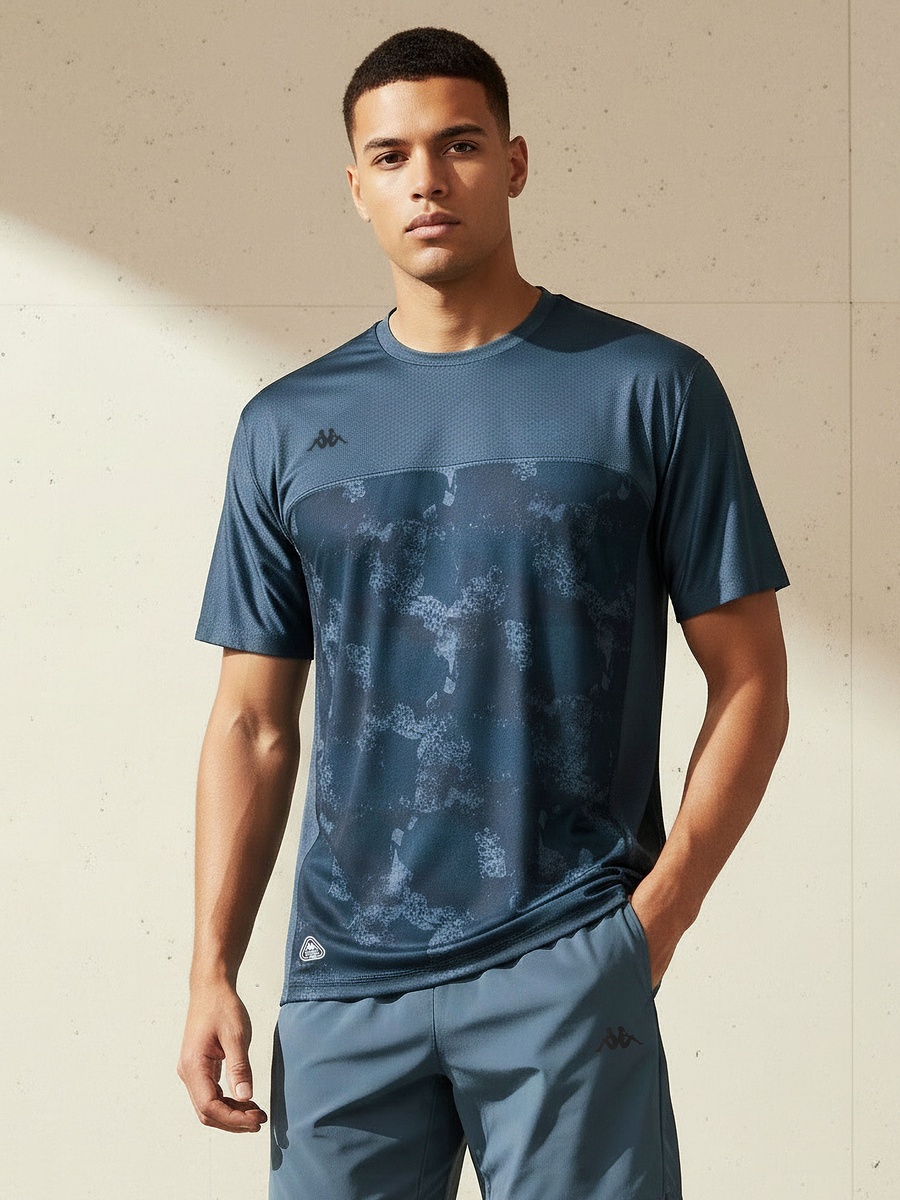 Men Logo Print T-Shirt